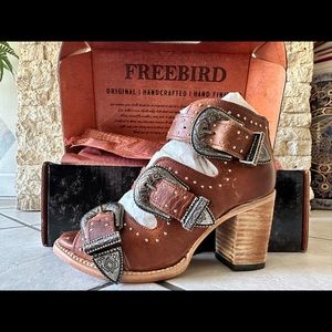 NWB Freebird Cognac Booties